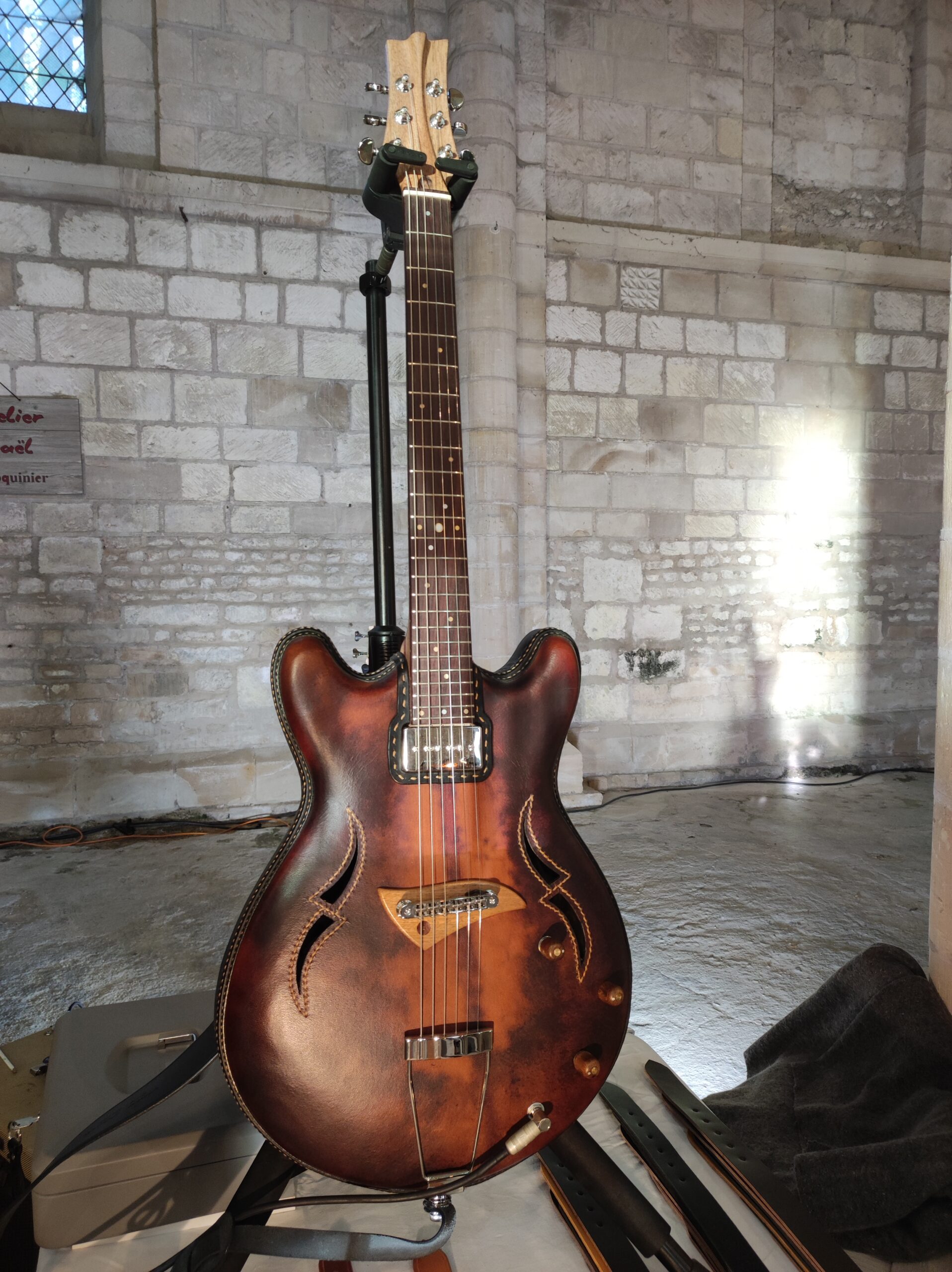 1738232002510 – Guitars Matrix